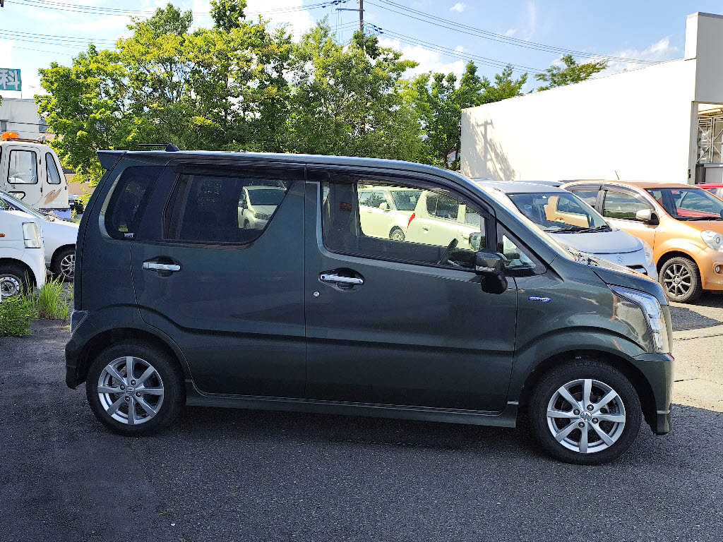 スズキ ワゴンRスティングレー16枚目