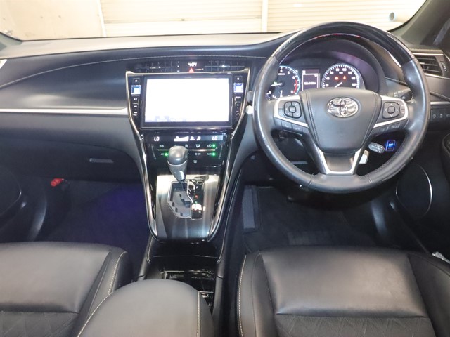 トヨタ ハリアー2枚目