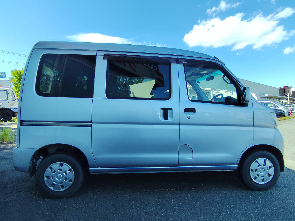 ダイハツ ハイゼットカーゴＶ16枚目