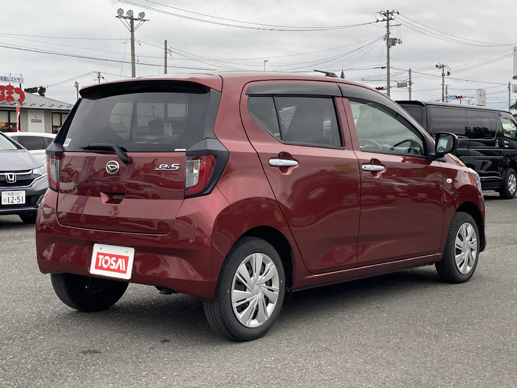 ダイハツ ミライース1枚目