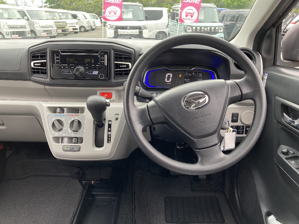 ダイハツ ミライース3枚目