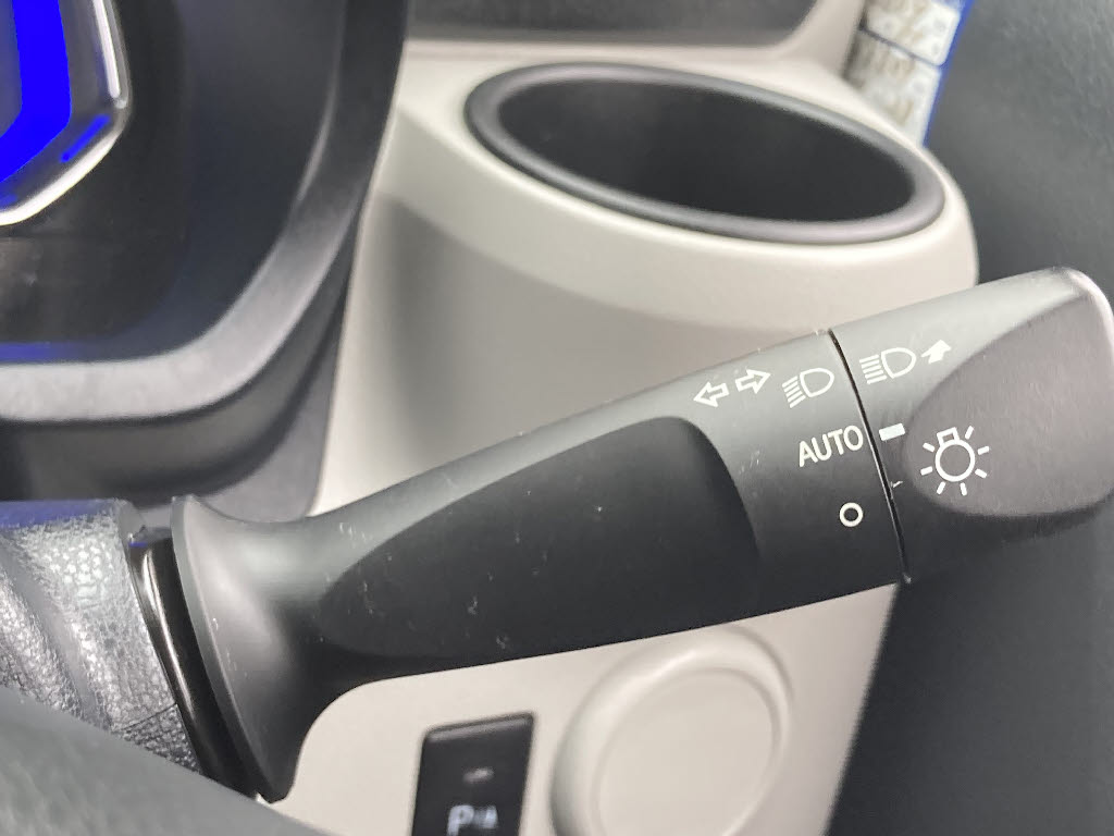 ダイハツ ミライース8枚目