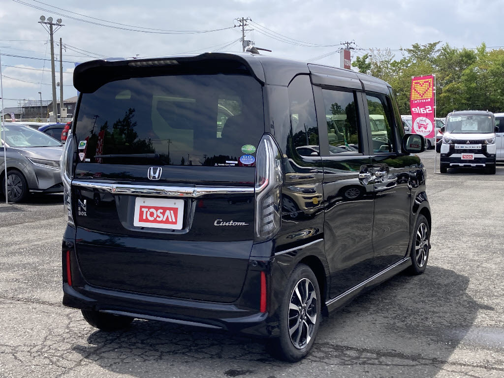 ホンダ N BOXカスタム1枚目