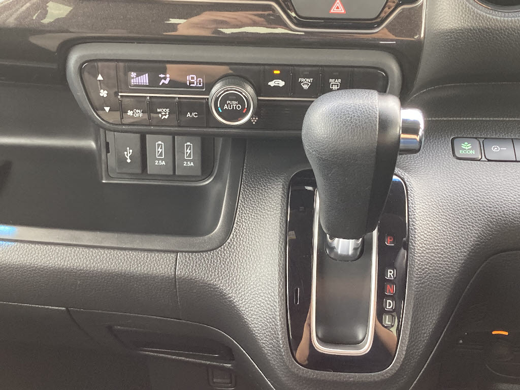 ホンダ N BOXカスタム6枚目