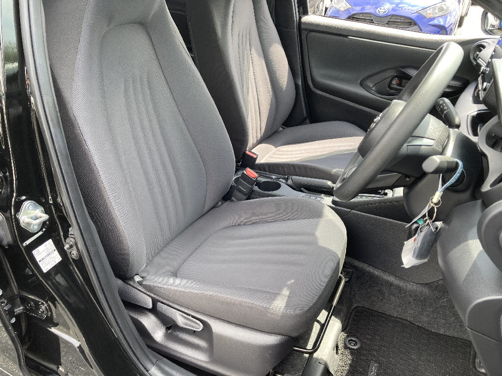 トヨタ ヤリス13枚目