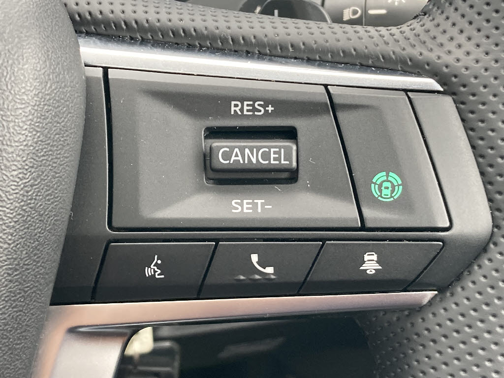 三菱 アウトランダーPHEV13枚目