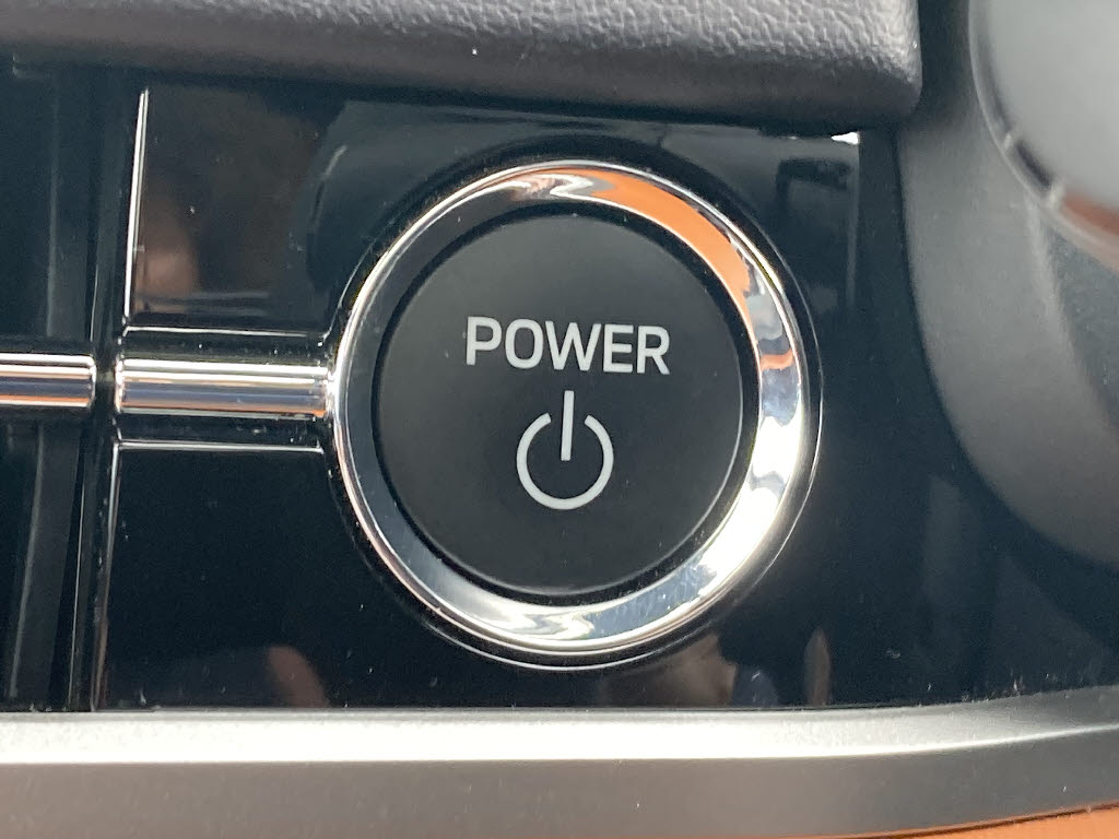 三菱 アウトランダーPHEV17枚目