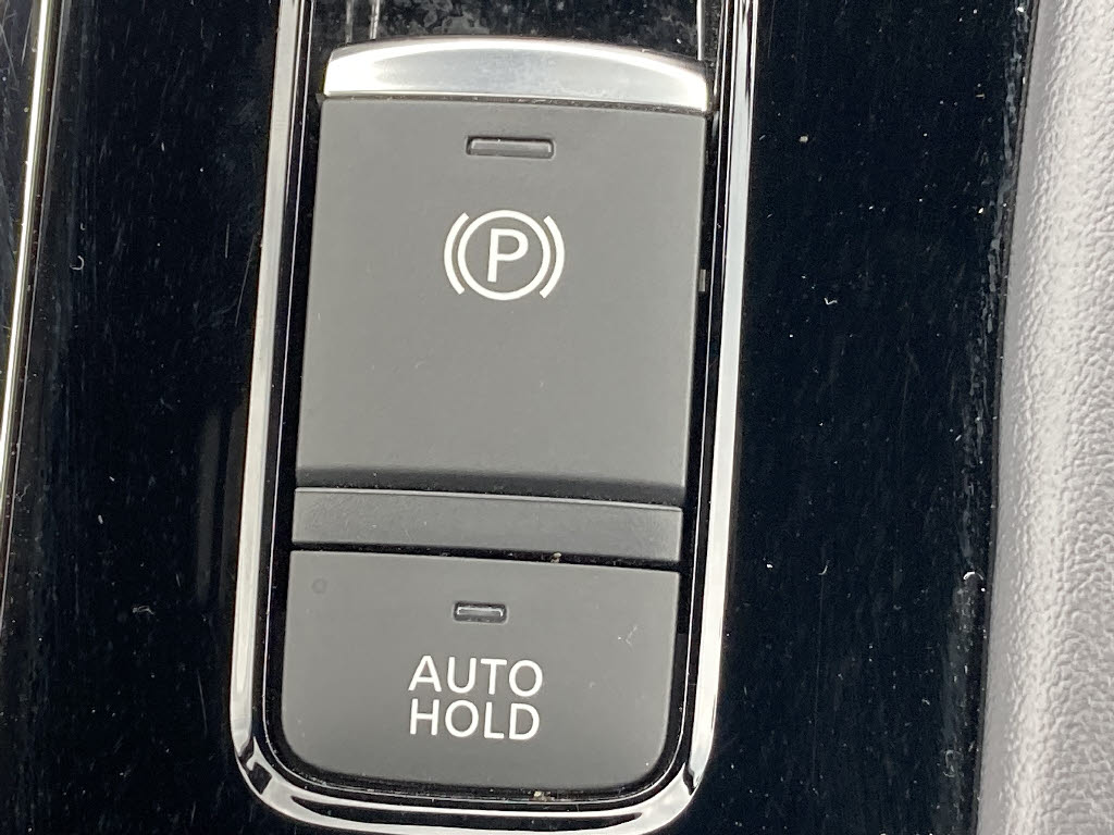 三菱 アウトランダーPHEV18枚目