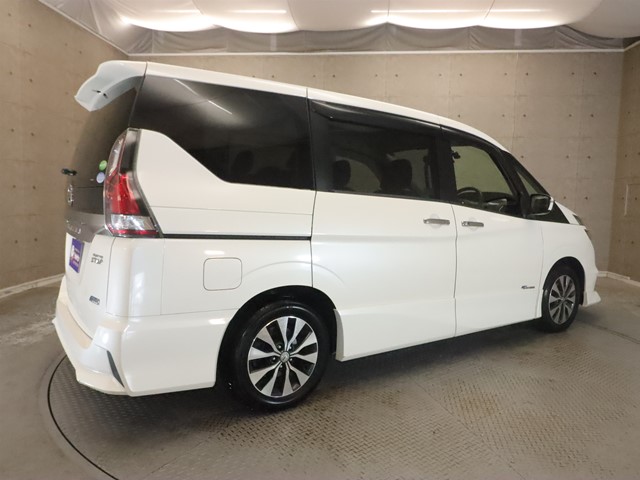ニッサン セレナＨＶ1枚目