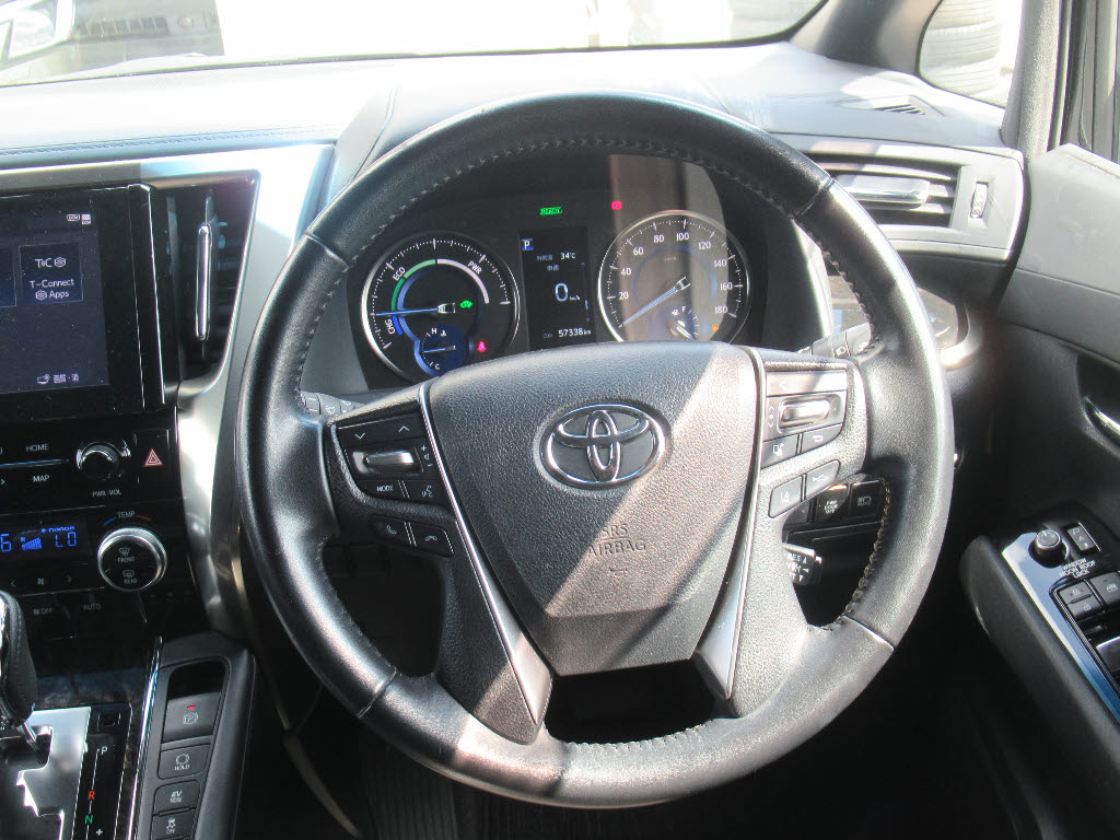 トヨタ アルファード ハイブリッド6枚目