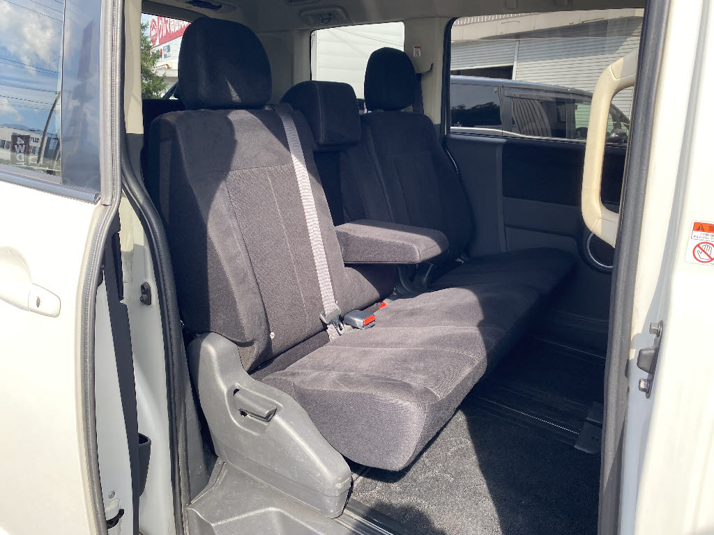 三菱 デリカＤ：５12枚目