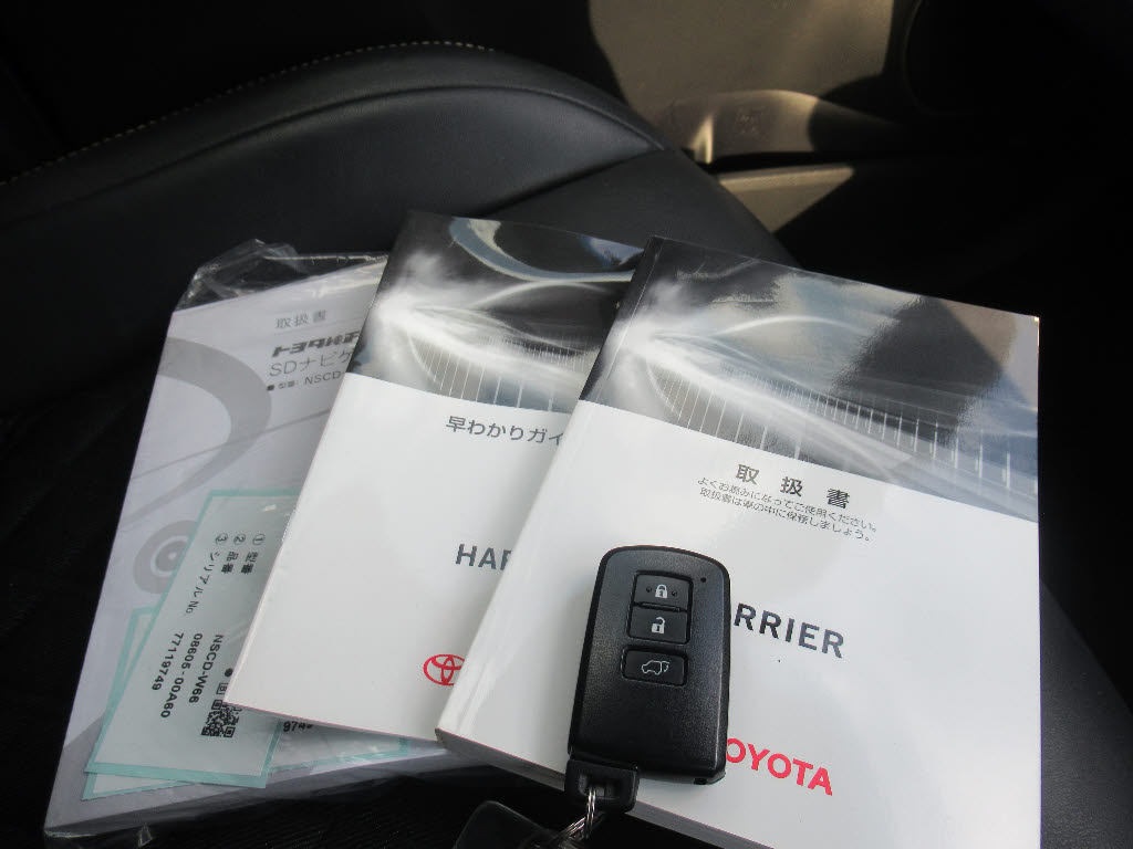 トヨタ ハリアー9枚目
