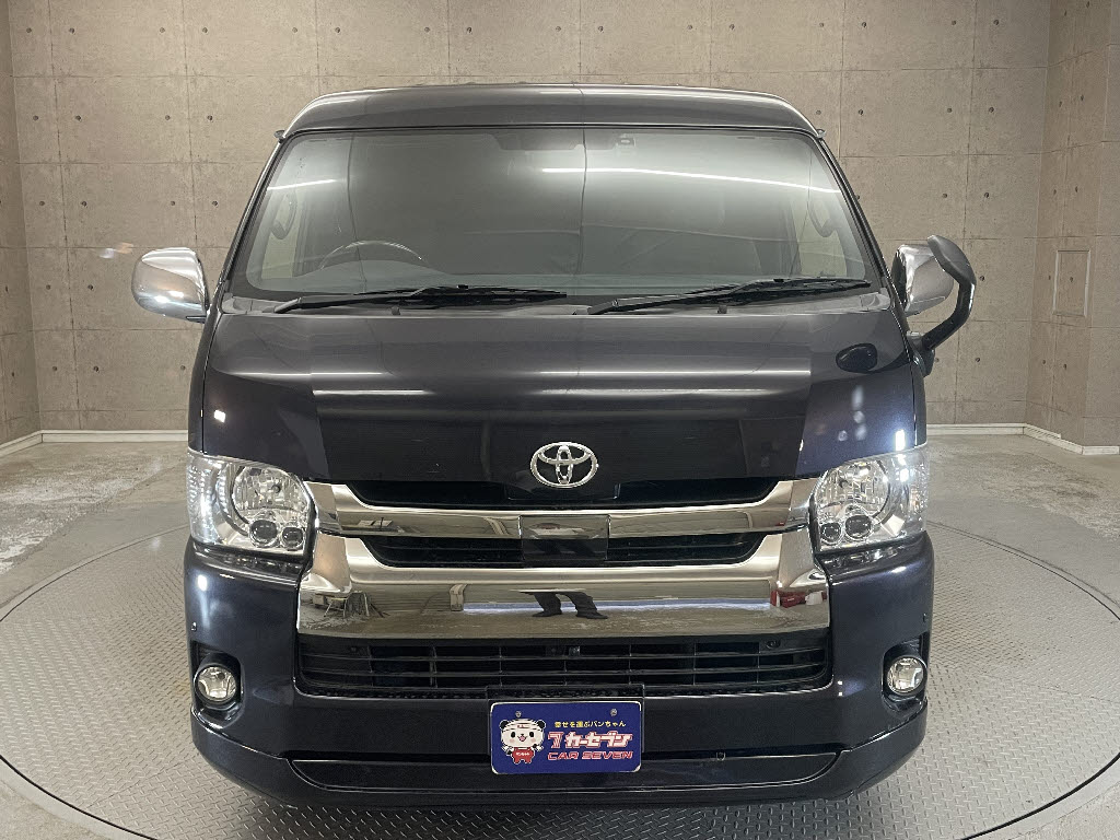 トヨタ ハイエースV8枚目