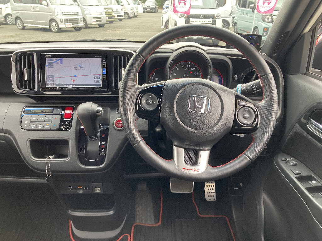 ホンダ N-ONE3枚目