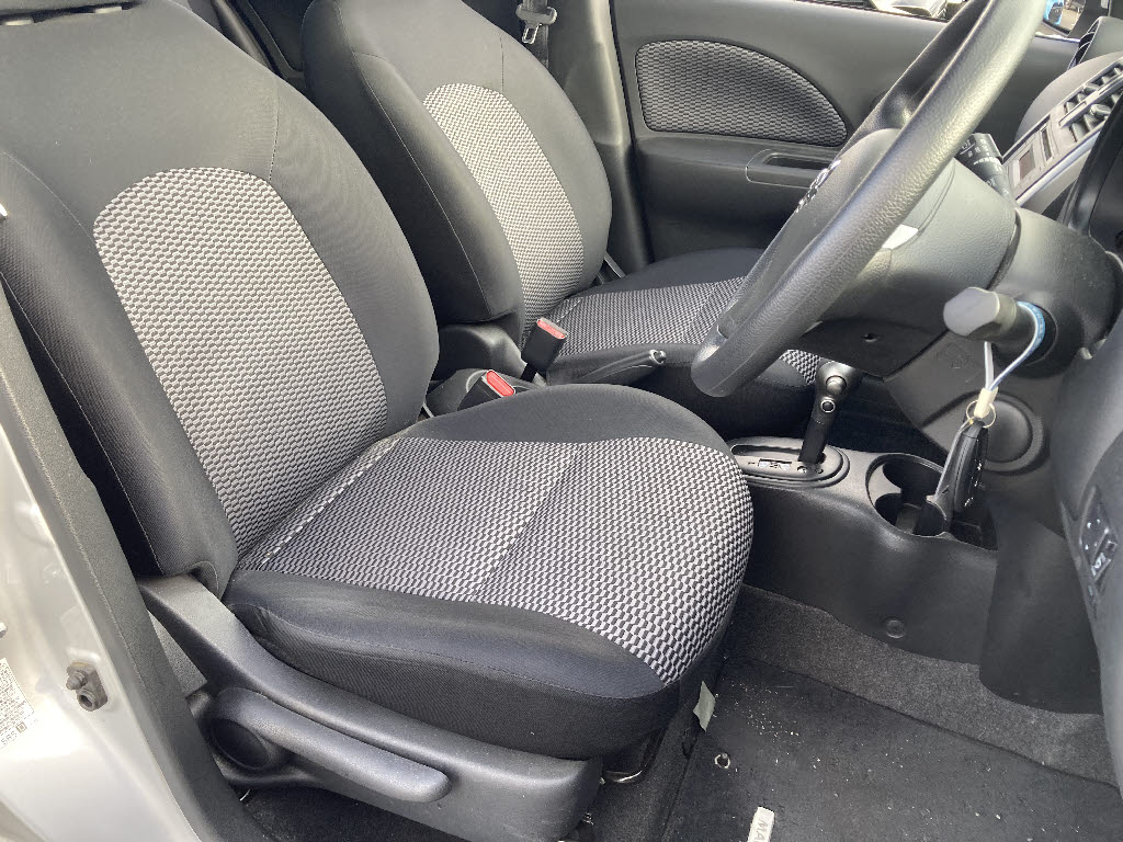 ニッサン マーチ13枚目