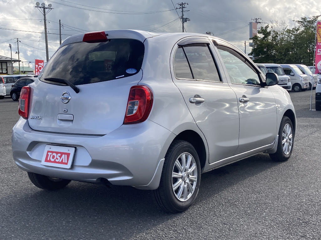 ニッサン マーチ1枚目