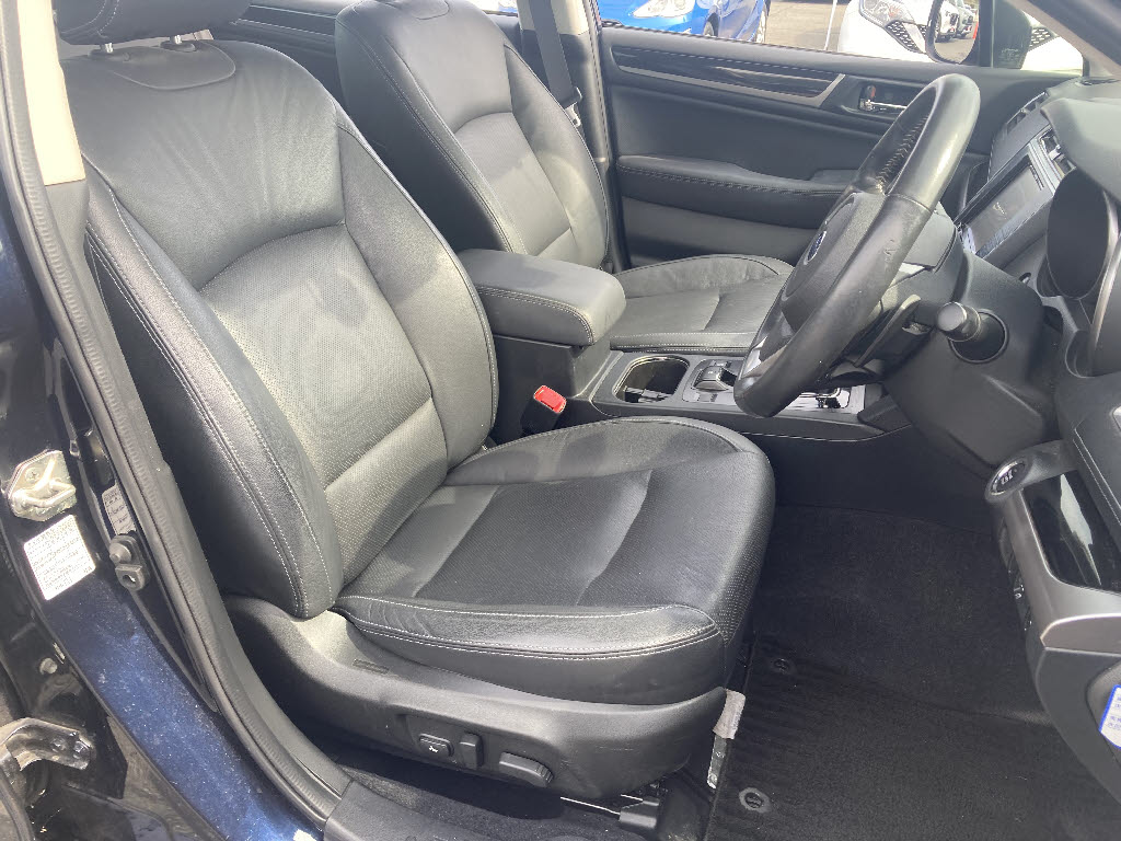 スバル レガシィB413枚目