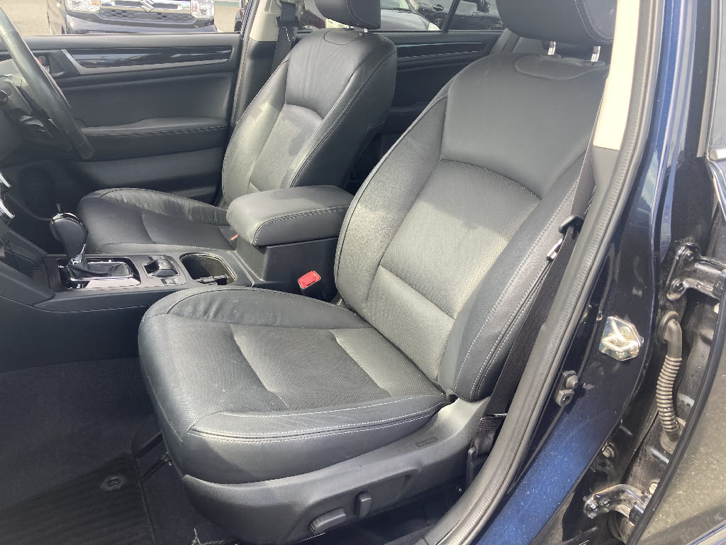 スバル レガシィB414枚目