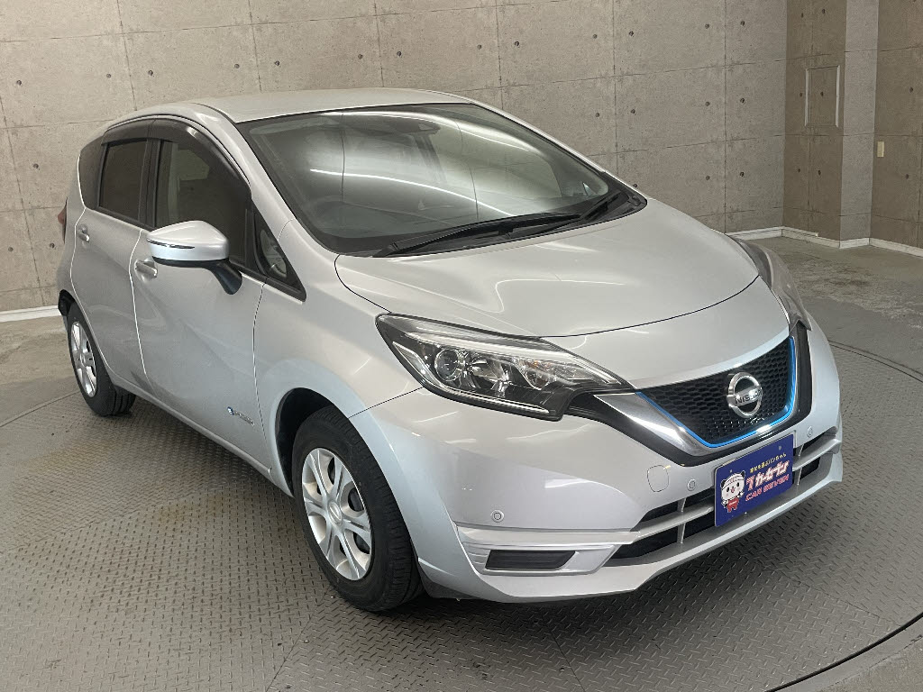 ニッサン ノート9枚目