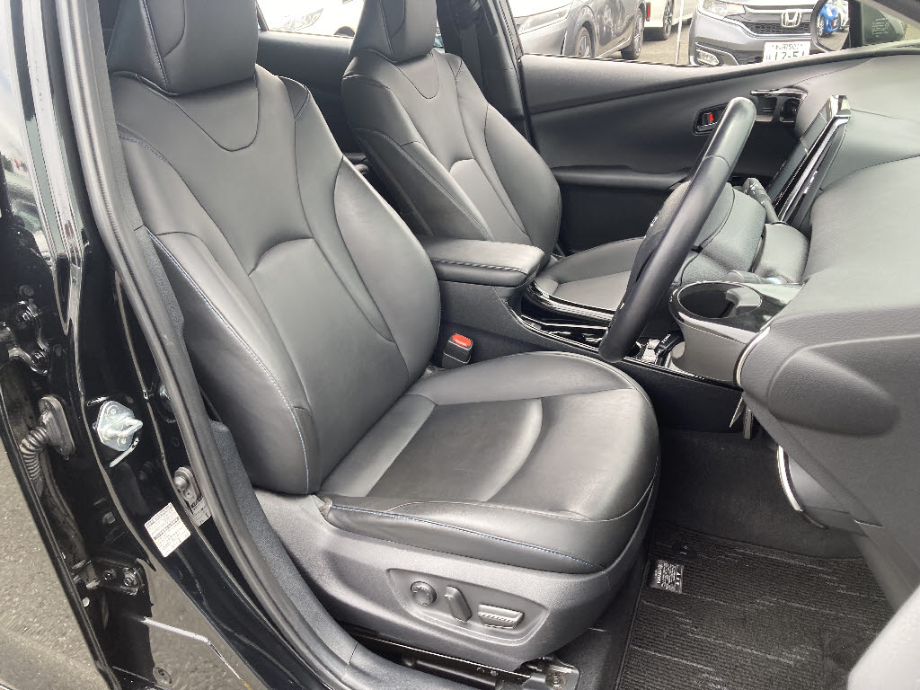 トヨタ プリウス13枚目