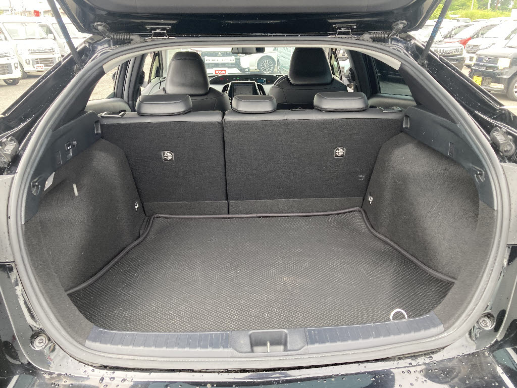 トヨタ プリウス16枚目