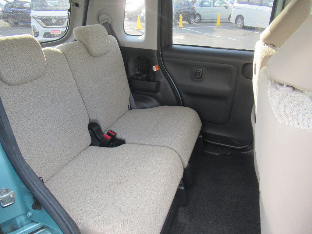 ダイハツ ムーヴキャンバス9枚目