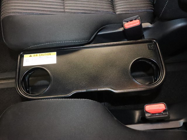 トヨタ ヴォクシー9枚目