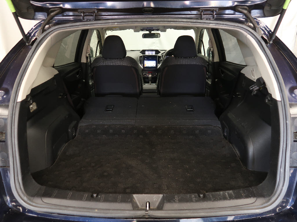 スバル インプレッサスポーツ9枚目