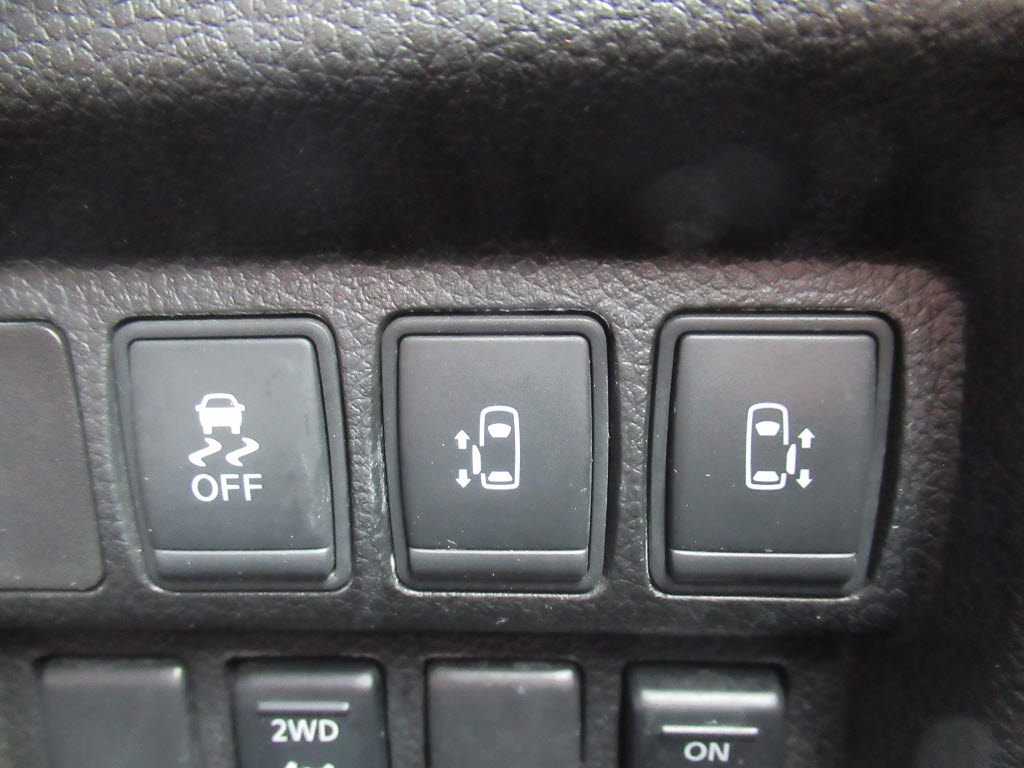 ニッサン エルグランド3枚目