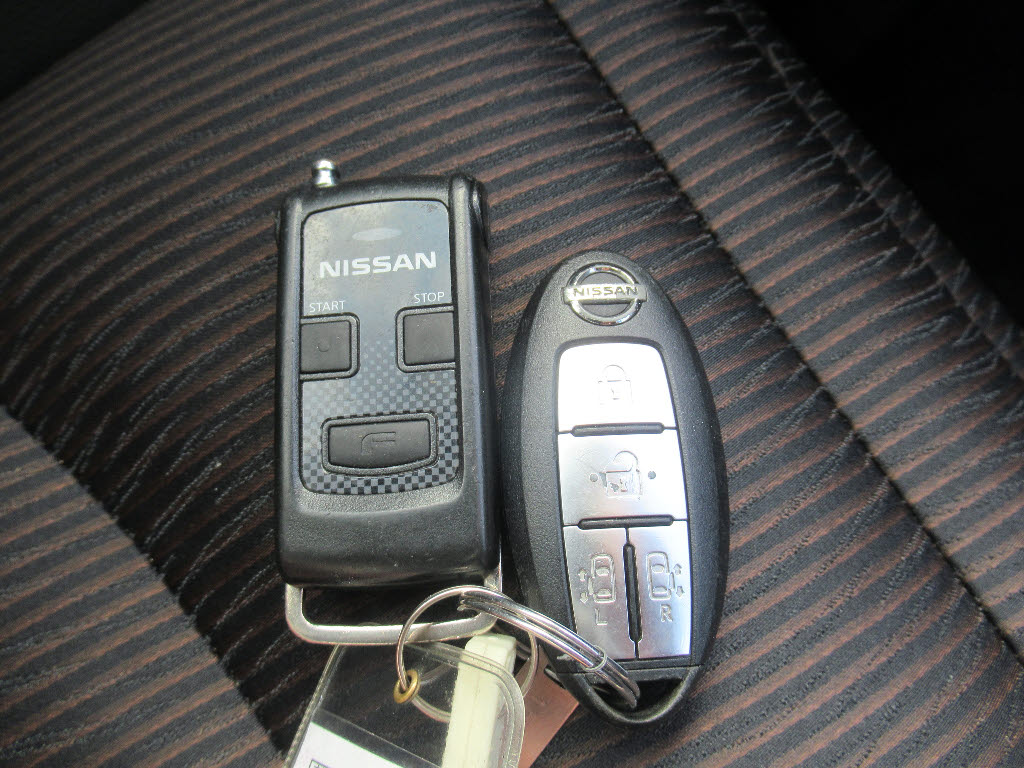 ニッサン エルグランド6枚目