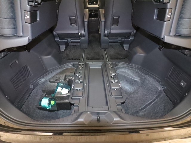 トヨタ ヴェルファイアハイブリッド15枚目