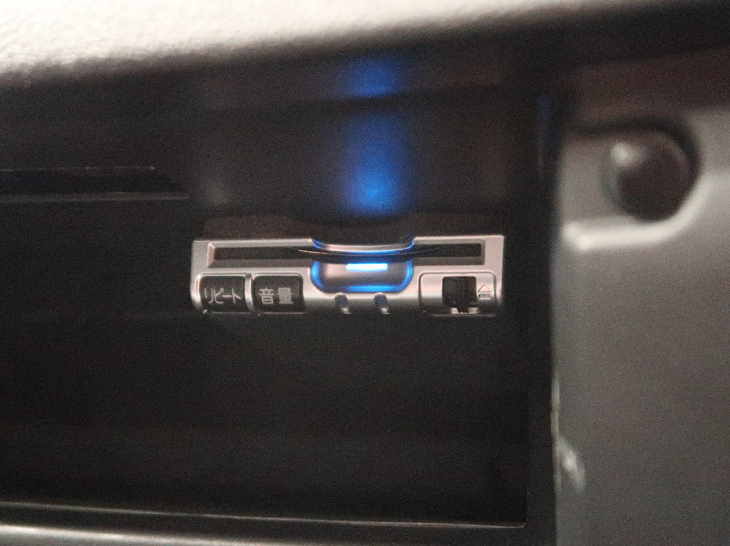 三菱 アウトランダーPHEV19枚目