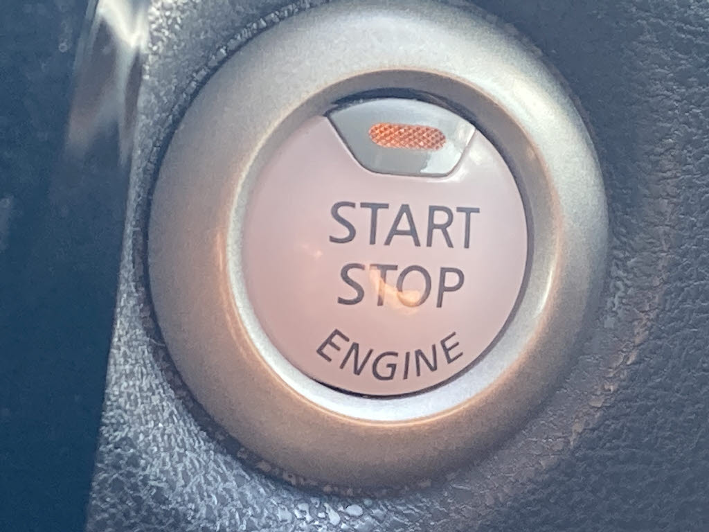 ニッサン ノート18枚目