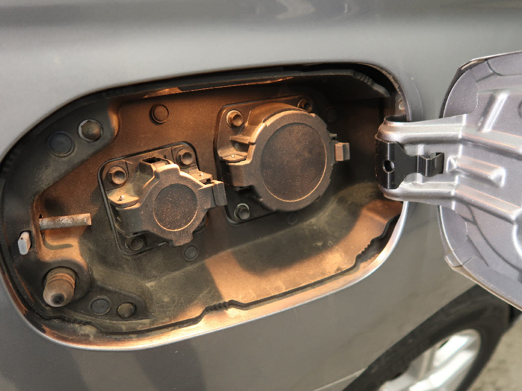 三菱 アウトランダーPHEV18枚目