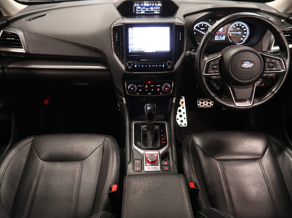 スバル フォレスター2枚目