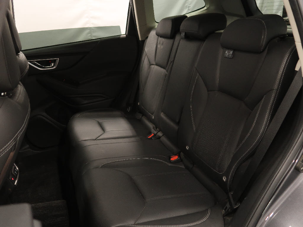 スバル フォレスター6枚目