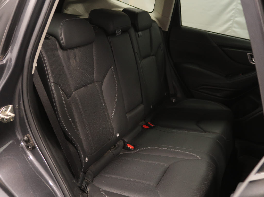 スバル フォレスター7枚目