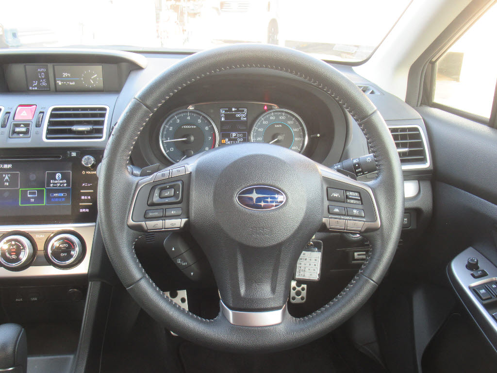 スバル XV11枚目