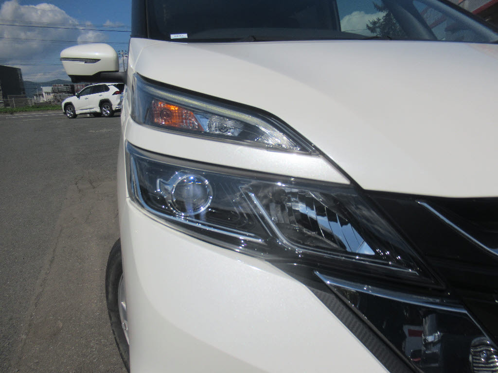 ニッサン セレナ12枚目