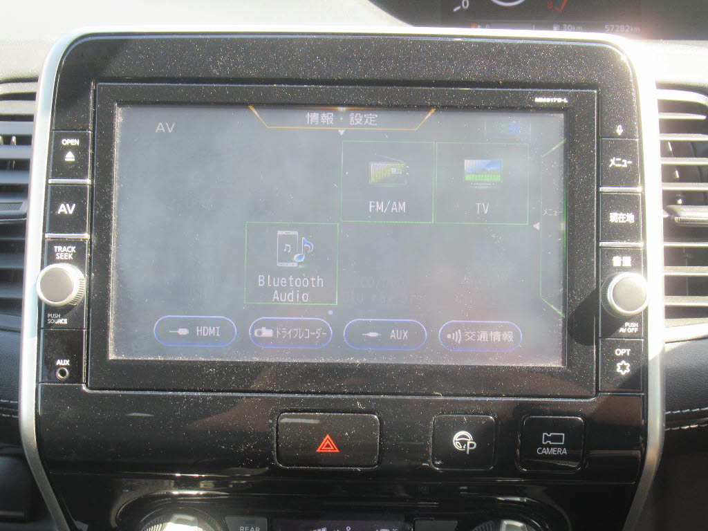 ニッサン セレナ2枚目