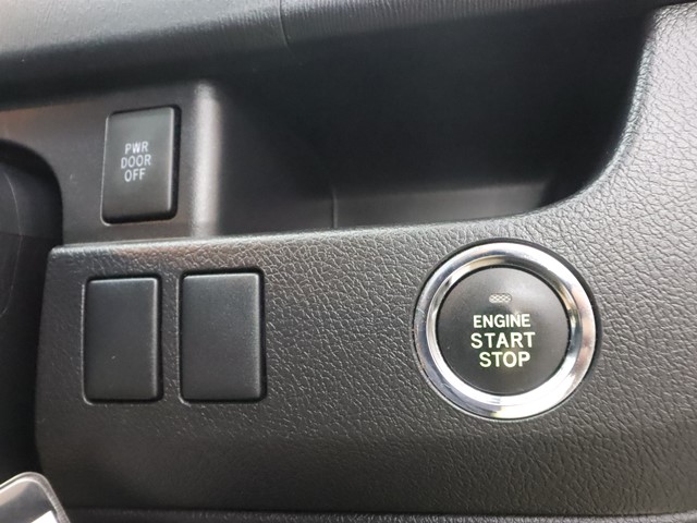 トヨタ ヴォクシー19枚目