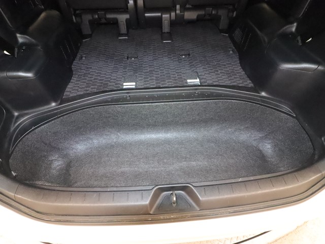 トヨタ ヴォクシー10枚目