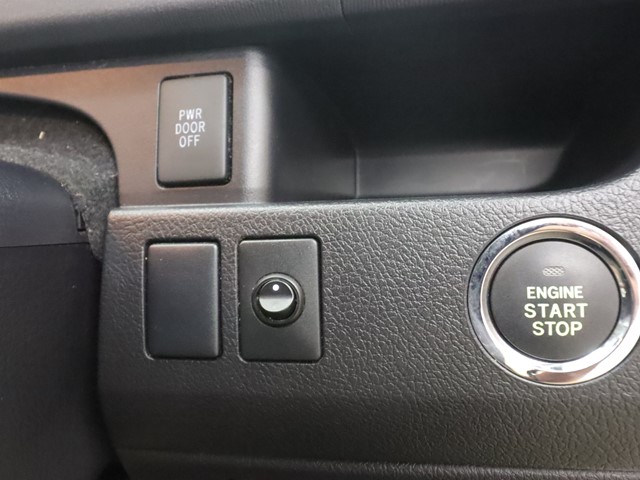 トヨタ ヴォクシー17枚目