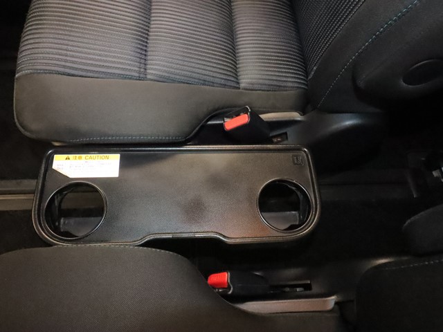 トヨタ ヴォクシー9枚目