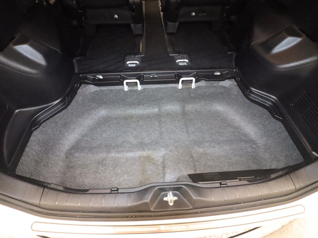 トヨタ ヴォクシー13枚目