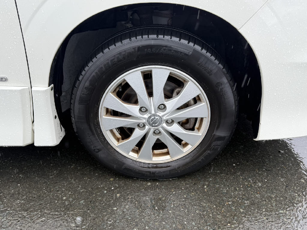 ニッサン セレナ13枚目