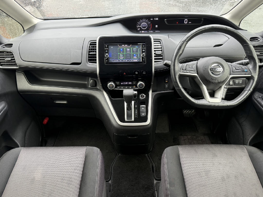 ニッサン セレナ1枚目