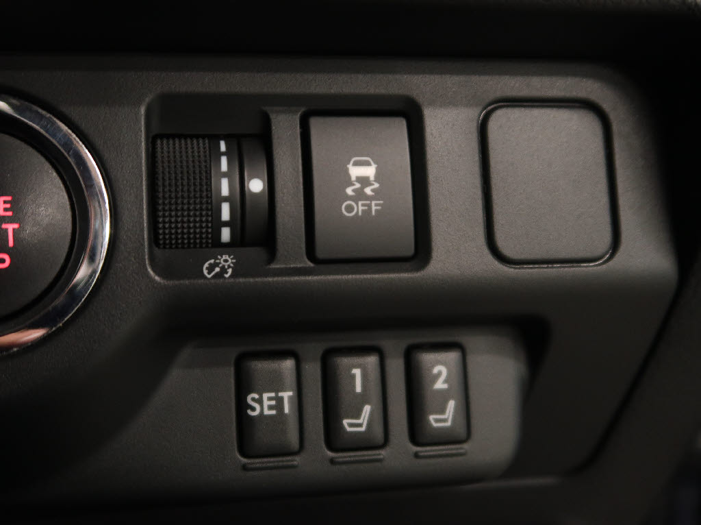 スバル レヴォーグ18枚目