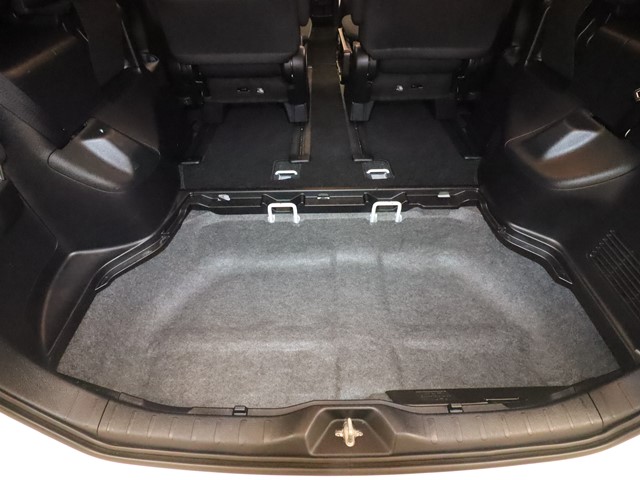 トヨタ ヴォクシー12枚目