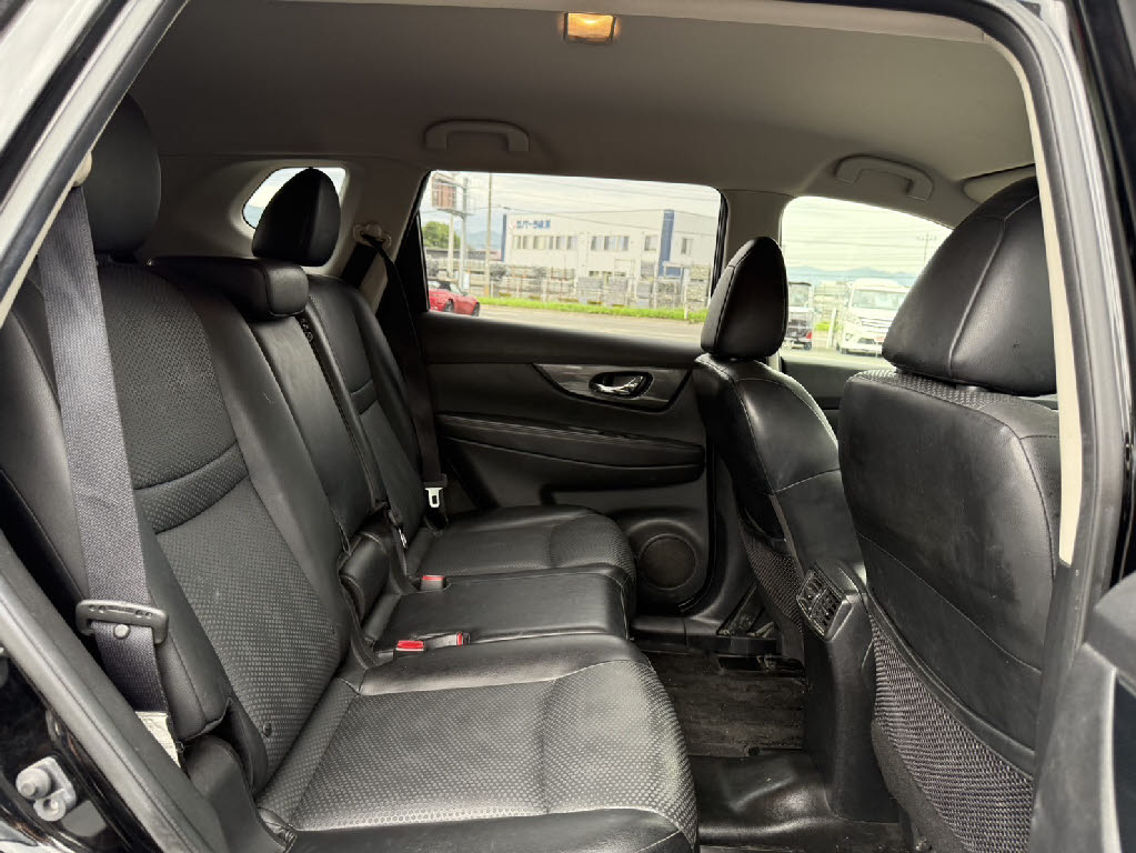 ニッサン エクストレイル9枚目